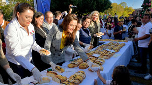 INVITA TERE JIMÉNEZ A DISFRUTAR DE LA GIGANTE ROSCA DE REYES 2024