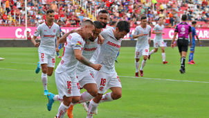 LES LLOVIÓ SOBRE MOJADO