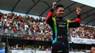 ABRAHAM CALDERÓN GANA EL SPEEDFEST NASCAR MEXICO Y ES LÍDER DEL CAMPEONATO