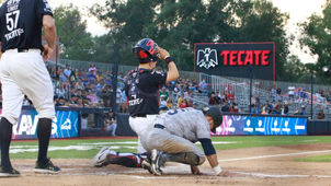 LOS BRAVOS SE QUEDAN CON LA SERIE ANTE RIELEROS