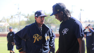 EL DOMINICANO DEIVY MÉNDEZ SE SUMA A  RIELEROS