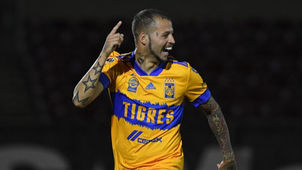 LES CLAVÓ EL DIENTE EN LA FRONTERA