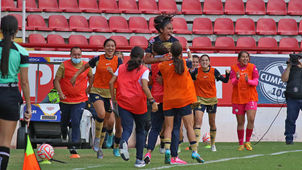 SE ESFUMÓ LA PRIMERA VICTORIA DE CENTELLAS EN EL TORNEO ANTE PUMAS