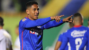 CRUZ AZUL LE DA BAÑO DE PUEBLO A TIGRES