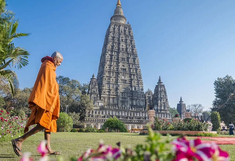 Vietnam Buddhist group tour Bodhgaya
