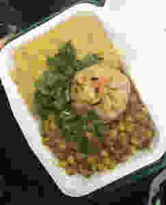 Dal, Spinach & Chickpea Curry & Vegan Momo
