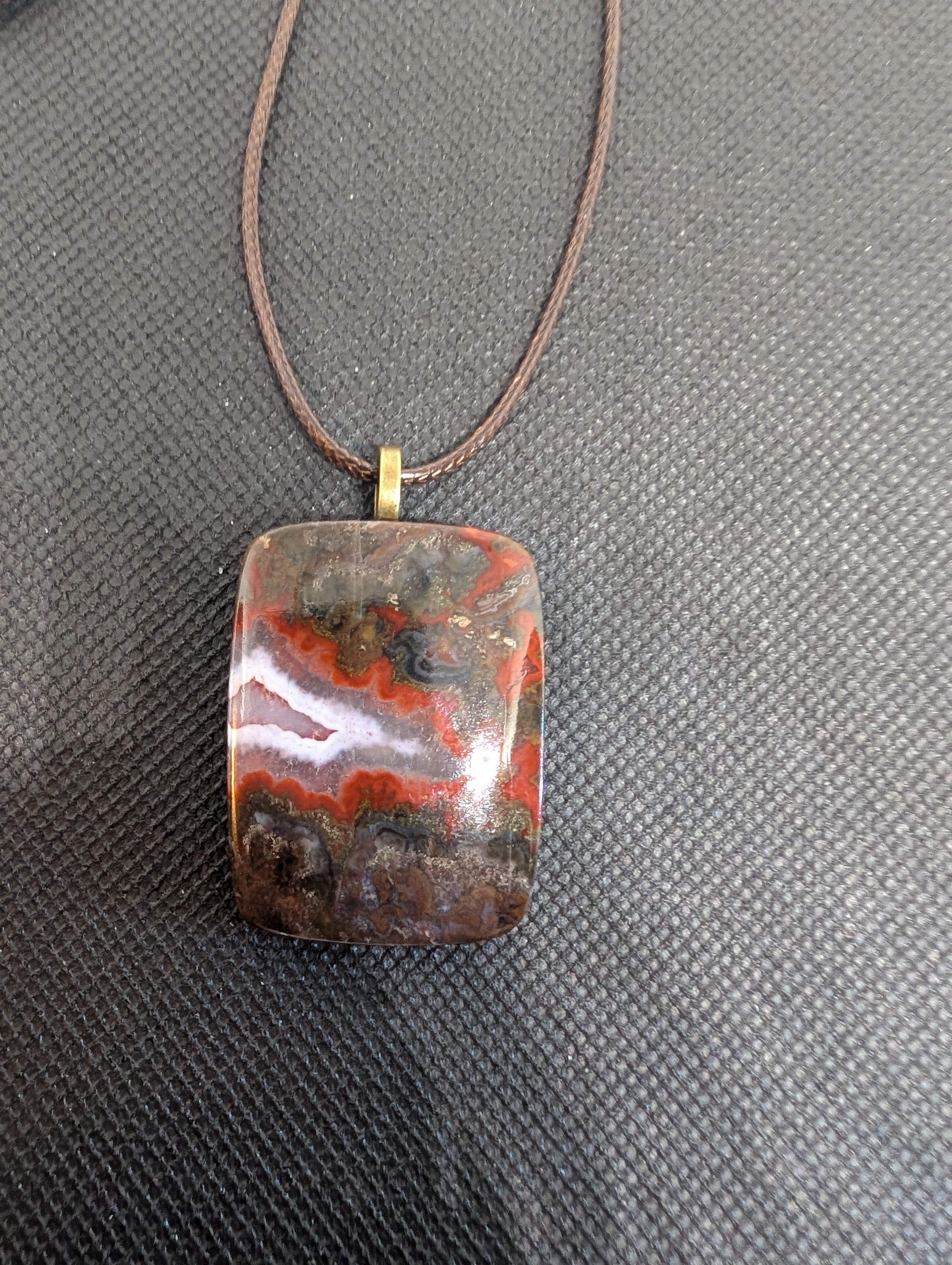 Freeform necklace, Moroccan Seam Agate