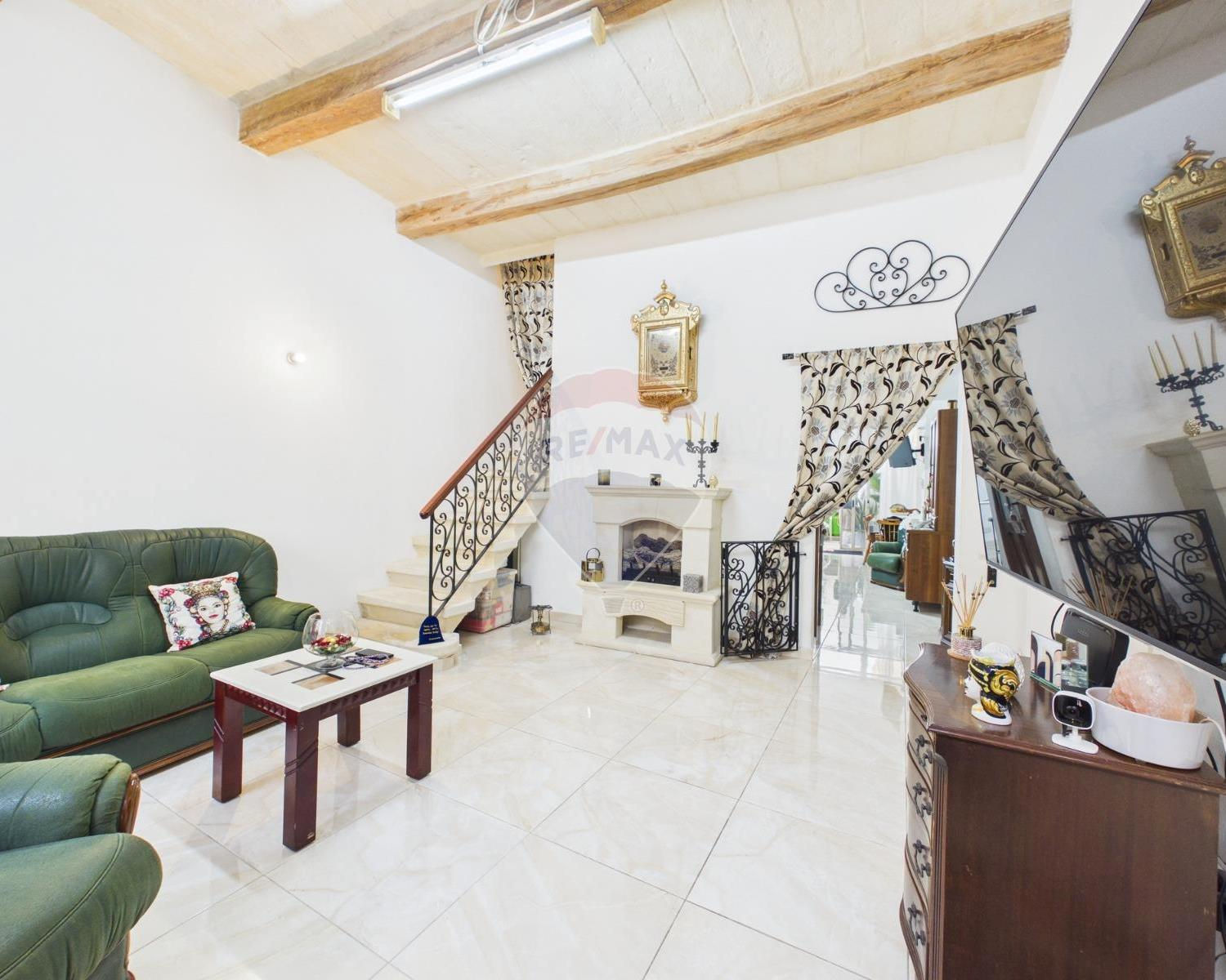 TARXIEN - Townhouse