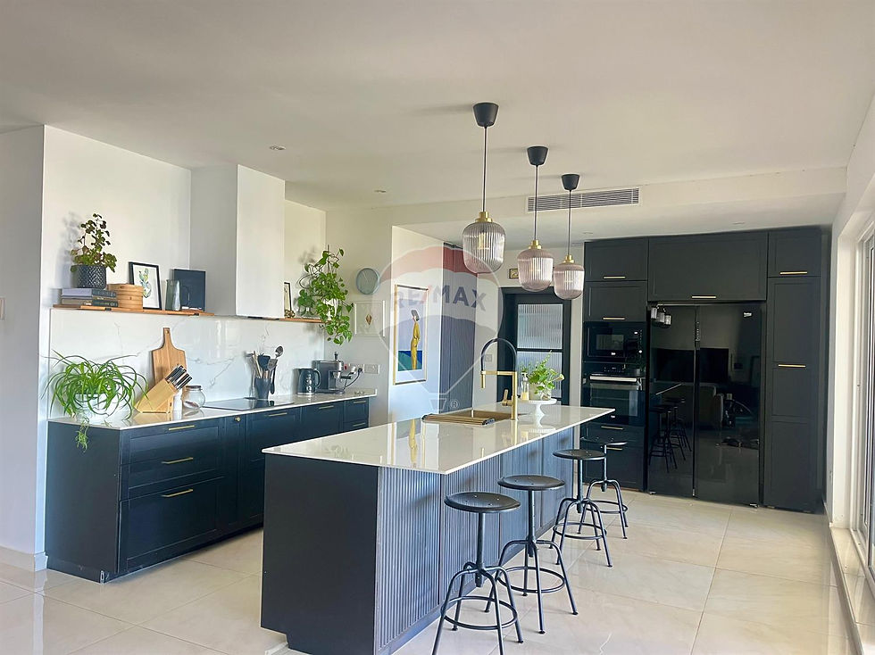 ST JULIANS - Apartment