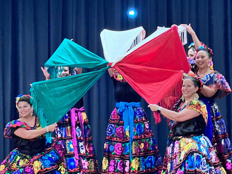 Culturally Aware Comets: Experiencing Different Cultures through Books, Food, and Games 