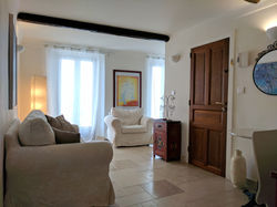 C4/5 Lower level living area