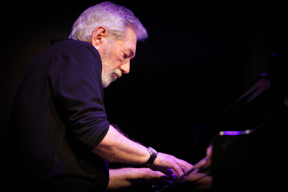 Cesar Camargo Mariano