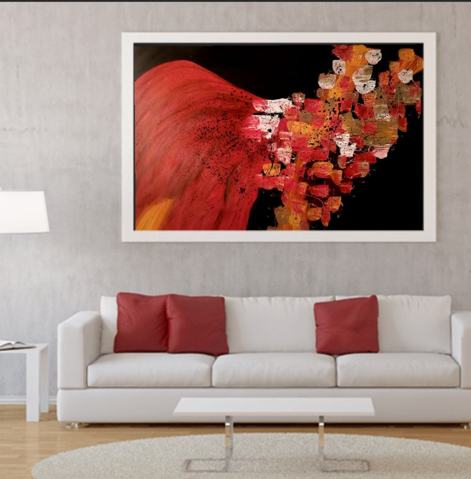 הדמיה של ציור מופשט בסלון לבן וכריות אדומות