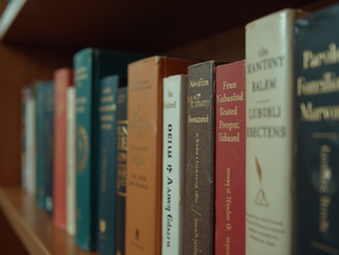 Katie Davis: Crafting Compelling Nonfiction Stories