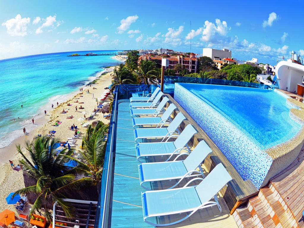 Pool party playa del carmen, beach club party crawl playa del carmen