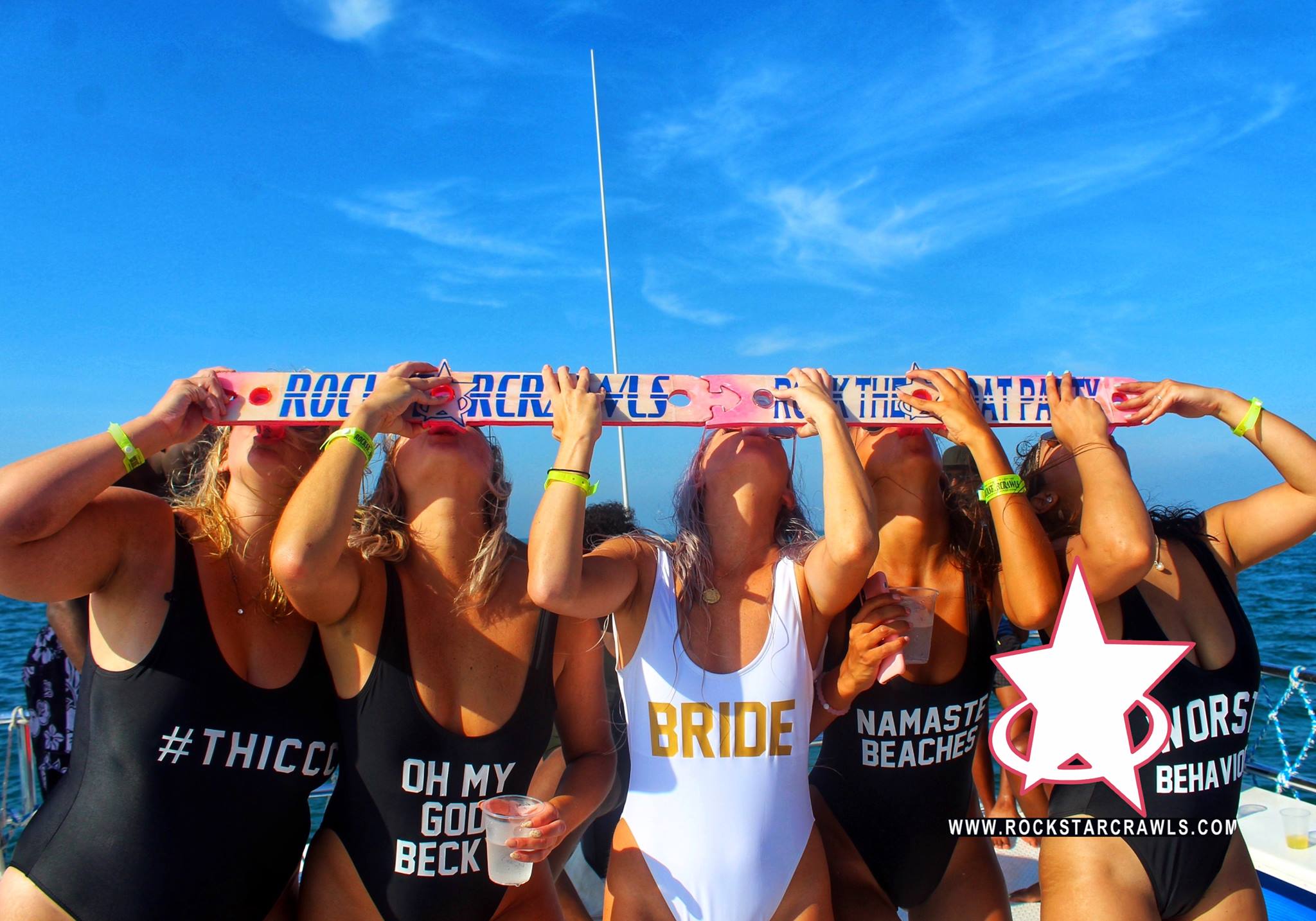 booze cruise cancun