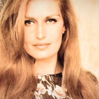 🎸 Music: Dalida- A chaque fois J'y crois