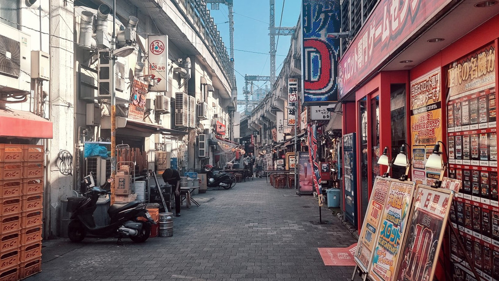 Tokyo laneway