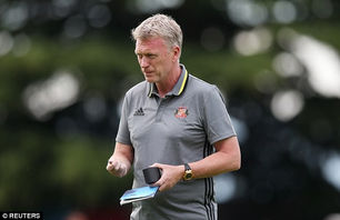 Pelatih Sunderland Masih Incar Satu Pemain Lagi di Bursa Transfer