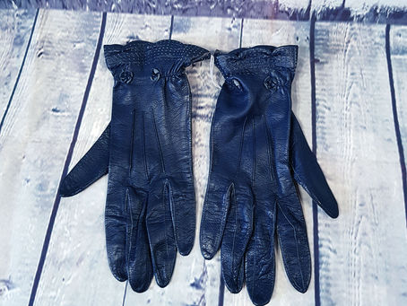 Vintage Gloves - A Fashion History