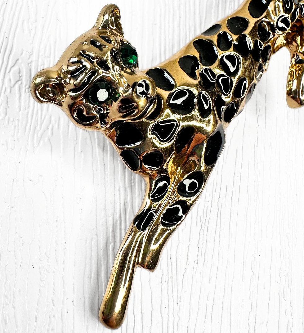 Thumbnail: Vintage Brooch | 1980s Vintage Gold Leopard Brooch