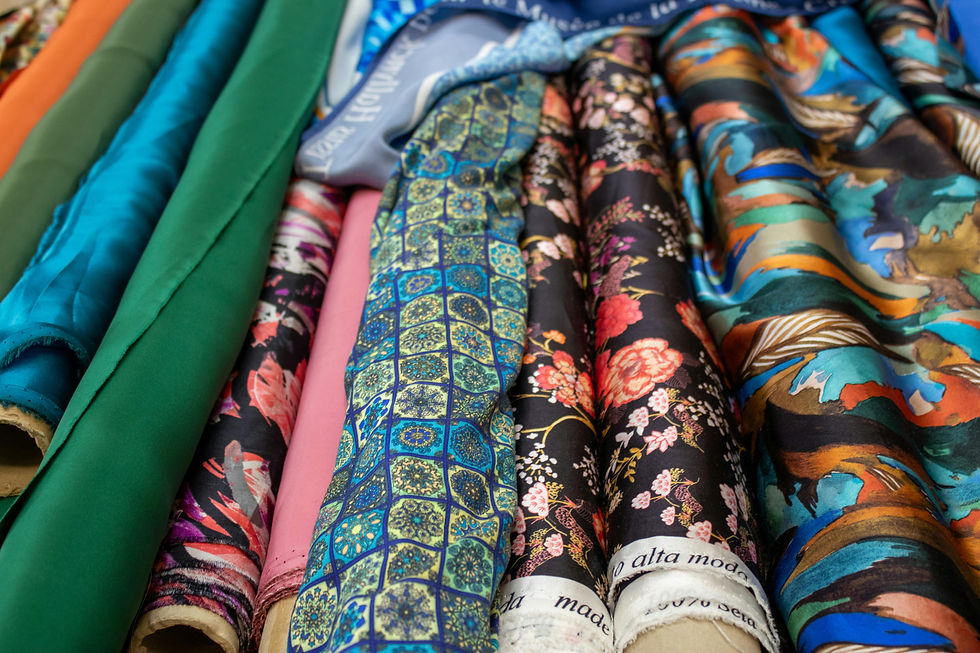 Iconic Vintage Prints: Examples for Collectors and Lovers