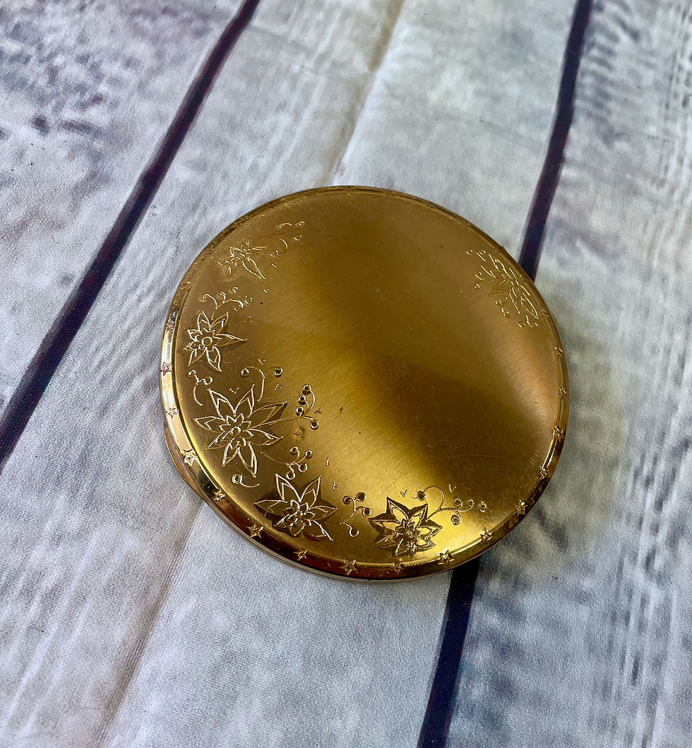 Vintage Compacts | Retro Compact | Unique Gifts | 1970s Style | Pin Up