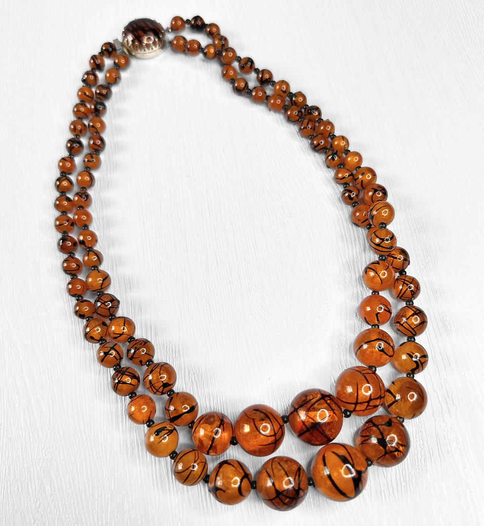 Vintage Jewellery | Vintage double strand faux amber necklace full view