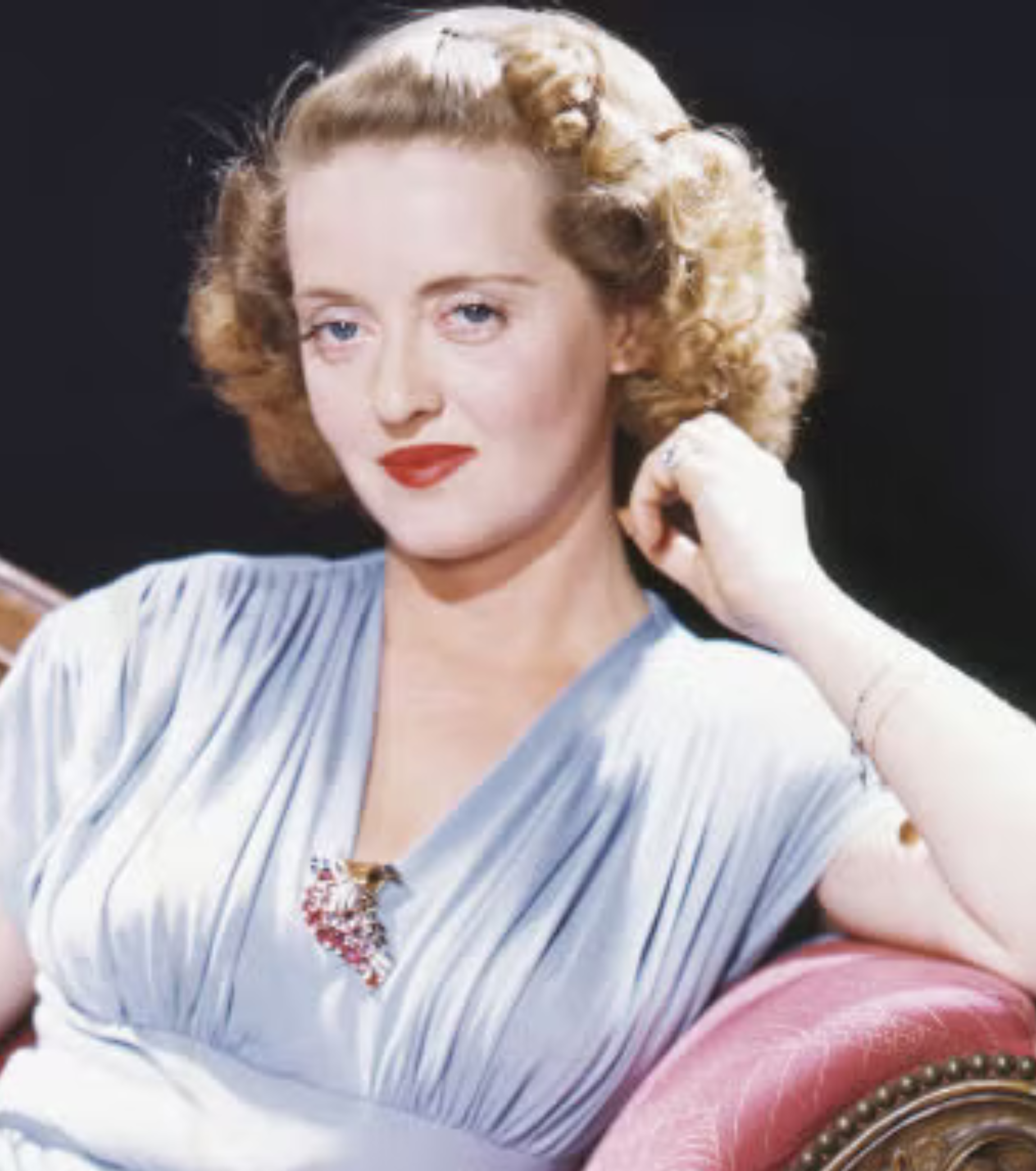 Unveiling Timeless Vintage Fashion Icons: From the 1920s to the 1990s