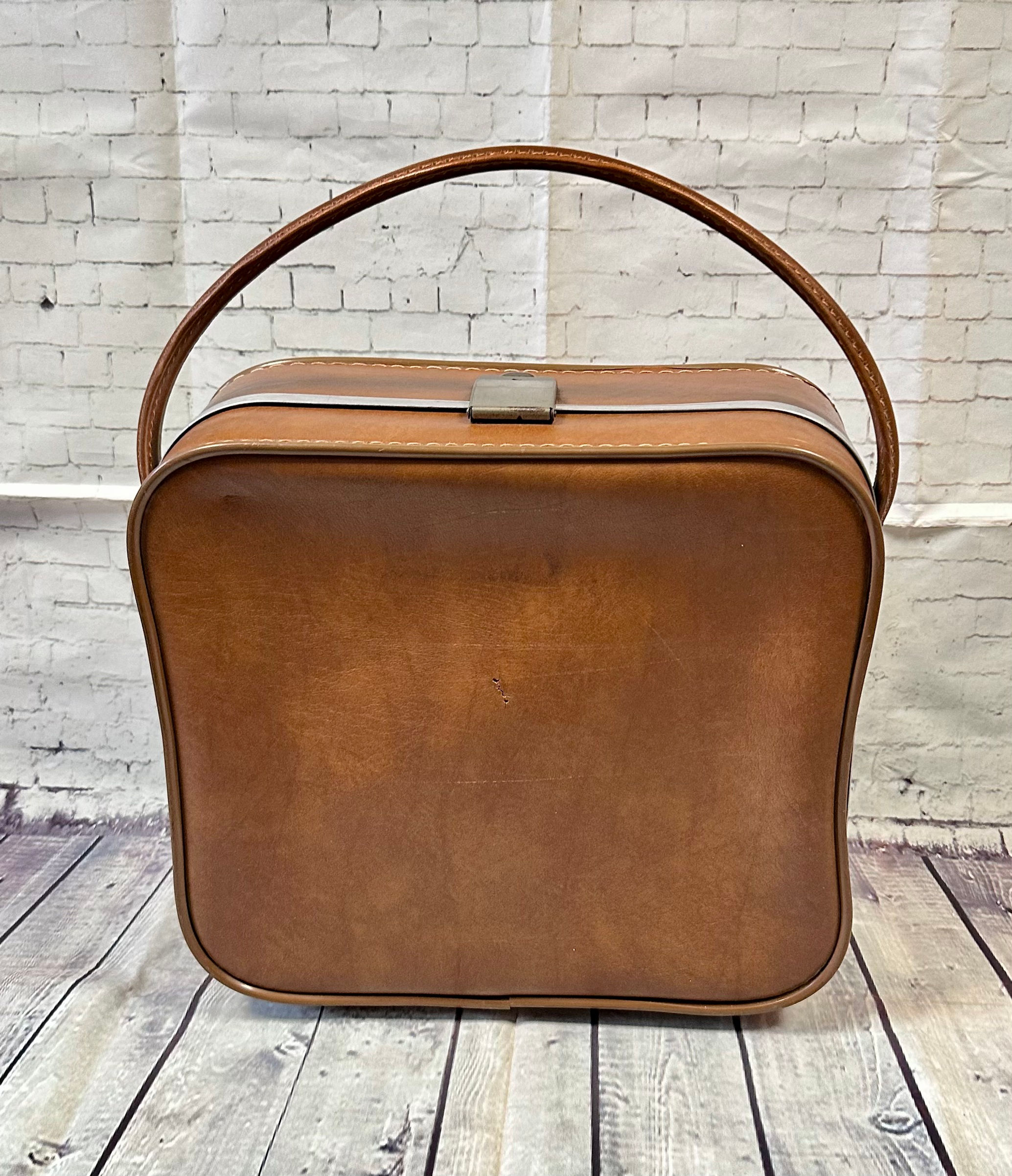 Vintage Suitcase | 1960s Luggage | Vintage Style | Vintage Shop
