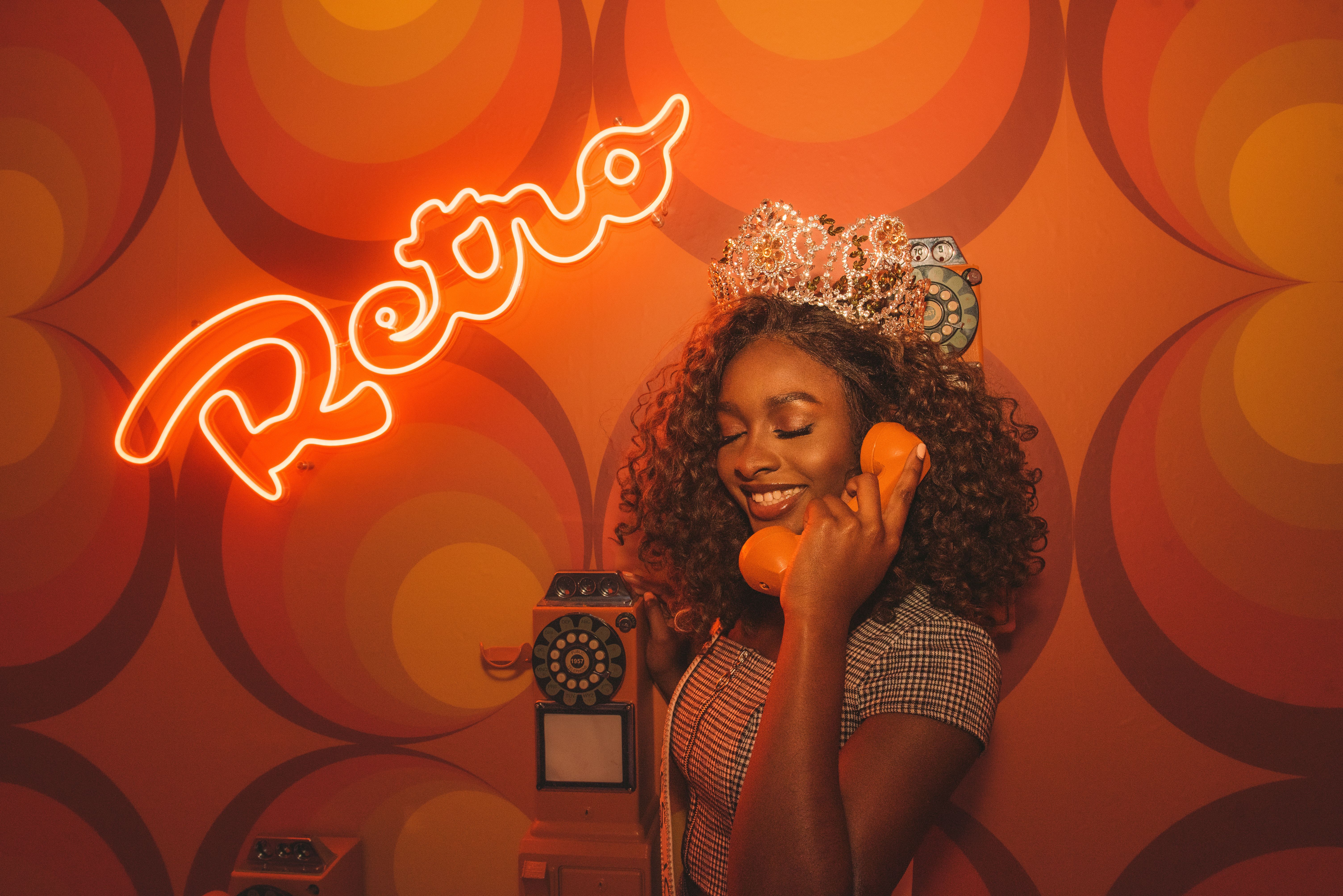 retro theme party dress ideas female Authentic 70s Fancy Dress Ideas for a Retro Party