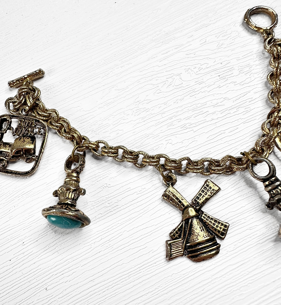 Thumbnail: Mid Century Vintage | Mid Century Vintage Chunky Charm Bracelet
