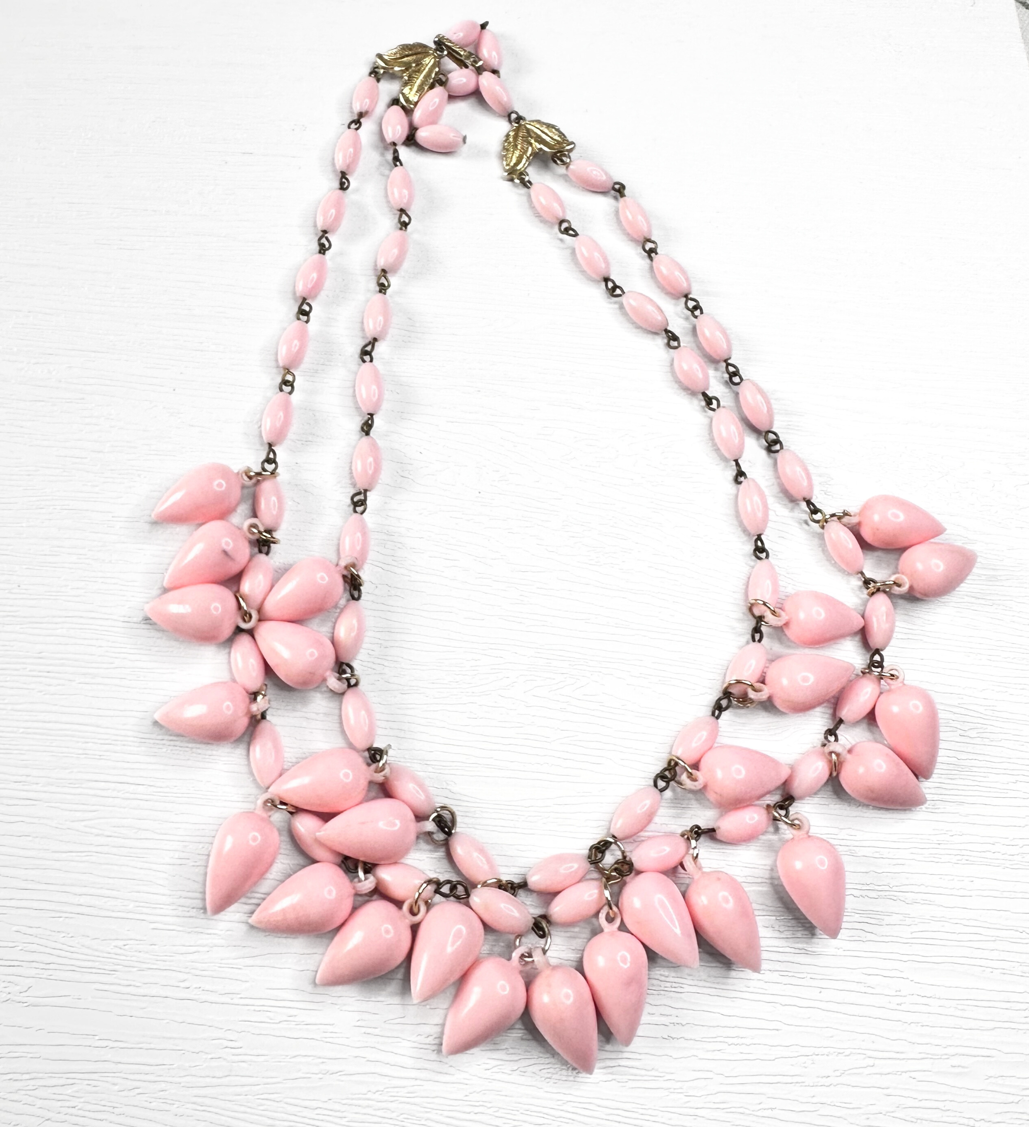 Vintage Beads | 1960s Vintage Pink Teardrop Bead Necklace