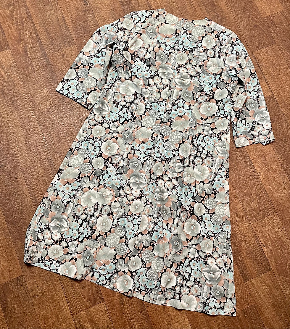 Thumbnail: Vintage Dresses | Retro Plus Size Dress | 1970s Clothing | Unique Style