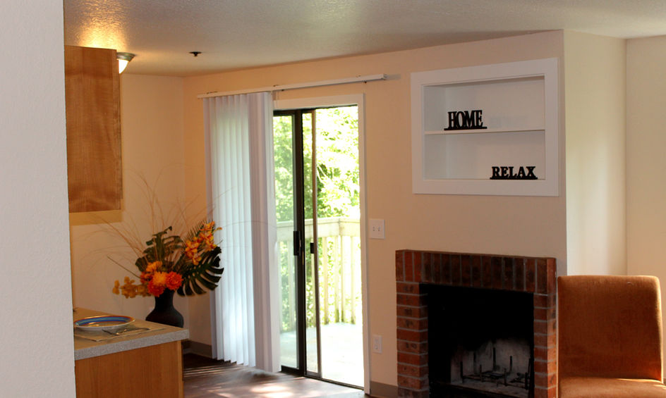 Water's Edge Apartment unit