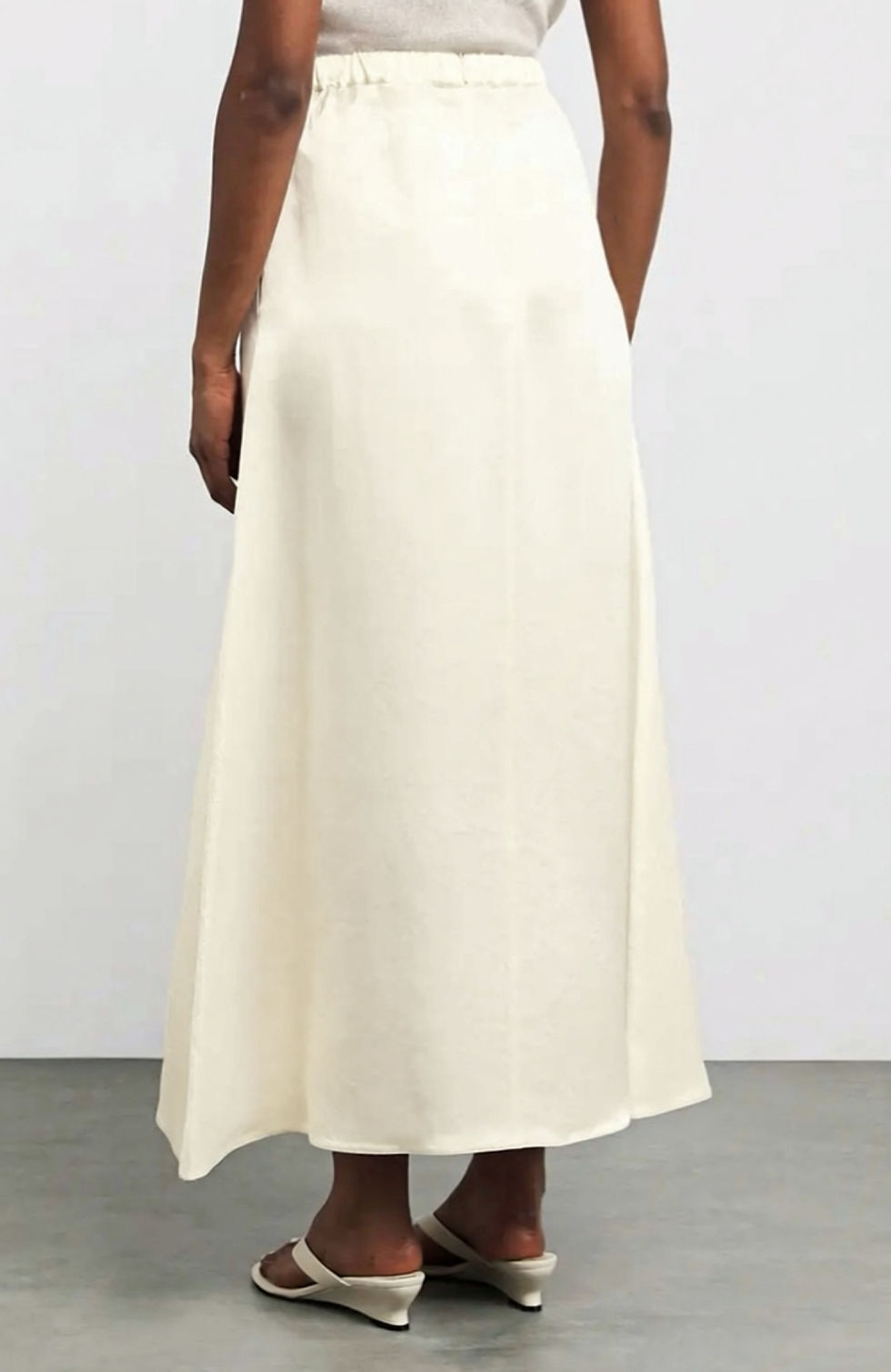 Thumbnail: Ivory Satin Maxi Skirt / Size 6