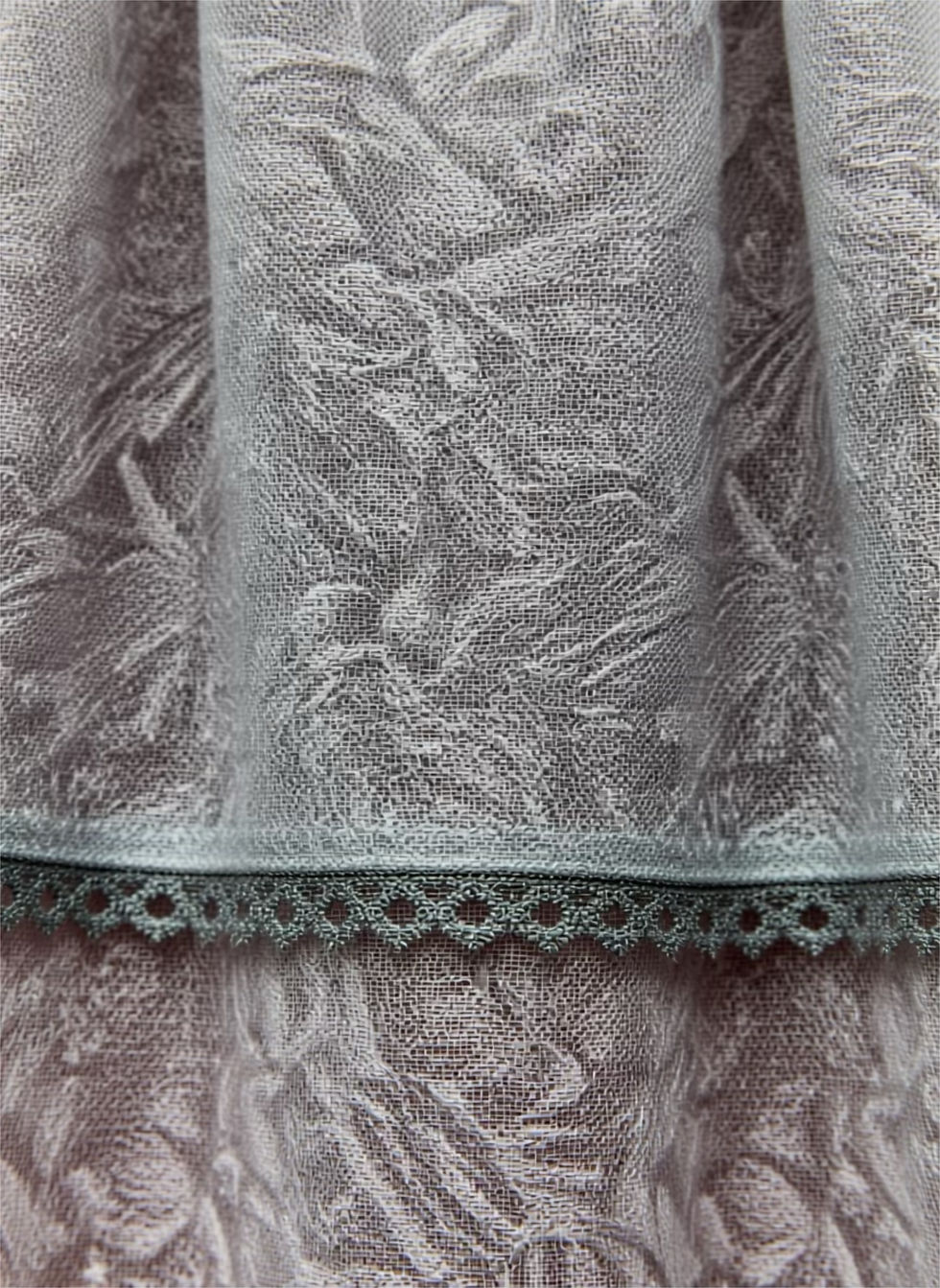 Thumbnail: Tiered Lace Mini Skirt / Size S