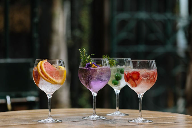 Gin cocktails, gin bar, cocktails, mixology