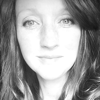 artist profile pic_edited_edited_edited.
