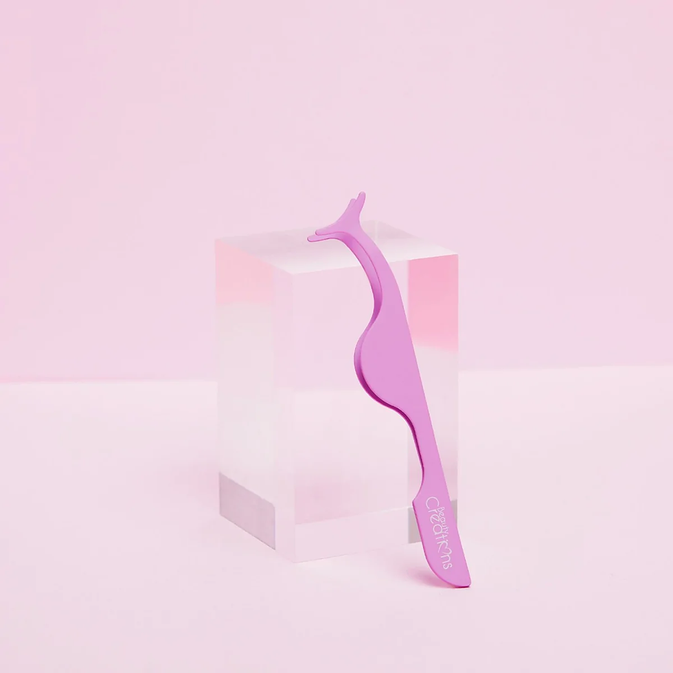 EYELASH APPLICATOR