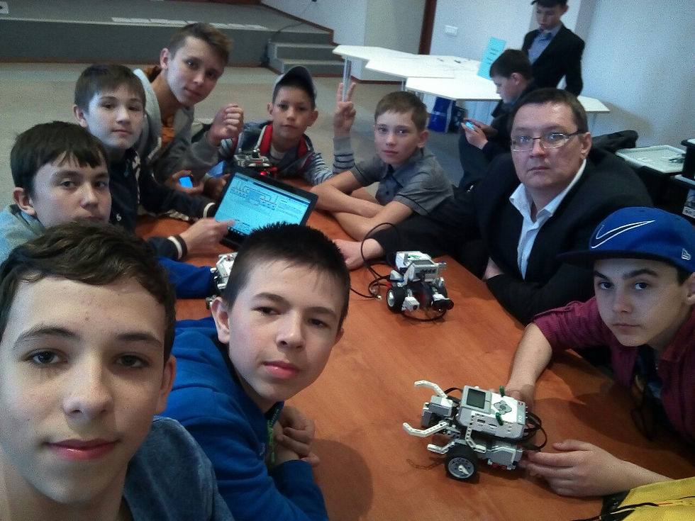 идут соревнования роботофестиваль казань