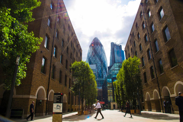 Küçük resim: COVENTRY UNIVERSITY LONDON