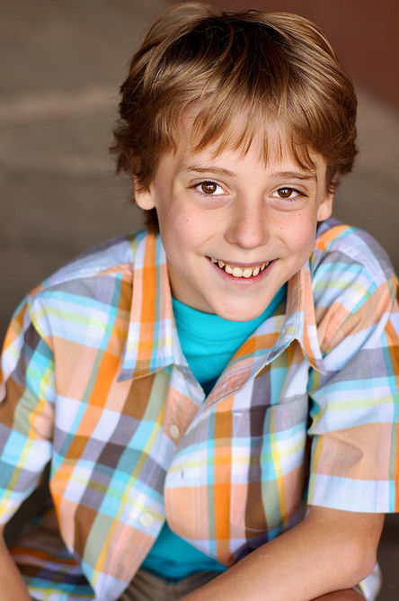 Child actor headshot of Henry Constable, Minneapolis, MN based actor. Photographed by Bonni Allen.