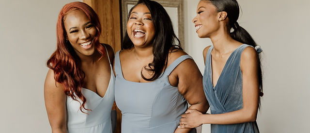 bridesmaid dresses milwaukee Proof that your wedding party sets the tone for the entire day. Loud laughs encouraged. Bride + Groom // @kelliemariesimon @christiannsimon Planning + Design // @jessieaustinweddings Invitations // @zola Ceremony Venue // @