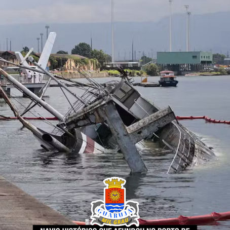 NAVIO HISTÓRICO QUE AFUNDOU NO PORTO DE SANTOS É REFLUTUADO; VEJA COMO FICOU
