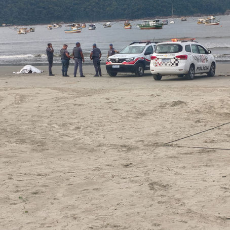 Na tarde deste domingo (1º), um corpo foi localizado no mar da Praia do Perequê, em Guarujá.