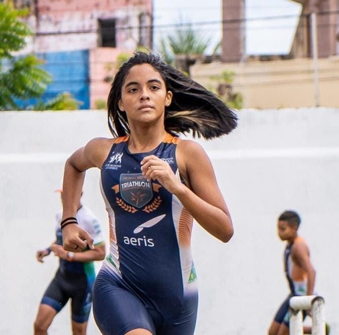 Atletas da Escolinha de Triathlon Formando campeões participam da edição de 30 anos do SESC Caiobá – Escolinha de Triathlon
