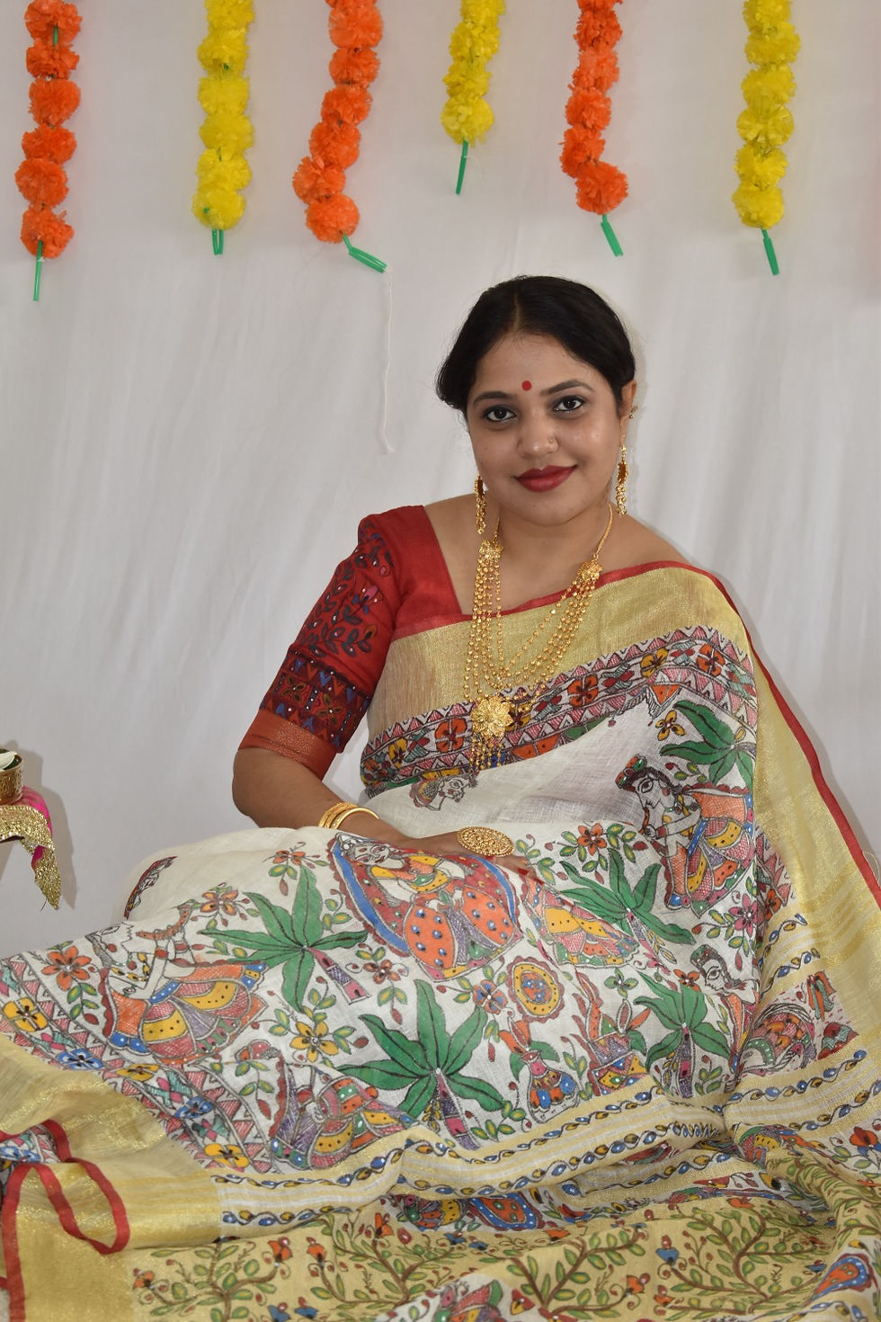 Thumbnail: Gauri - Shubho Drishti Shaada Lal Paar handwoven Linen Saree