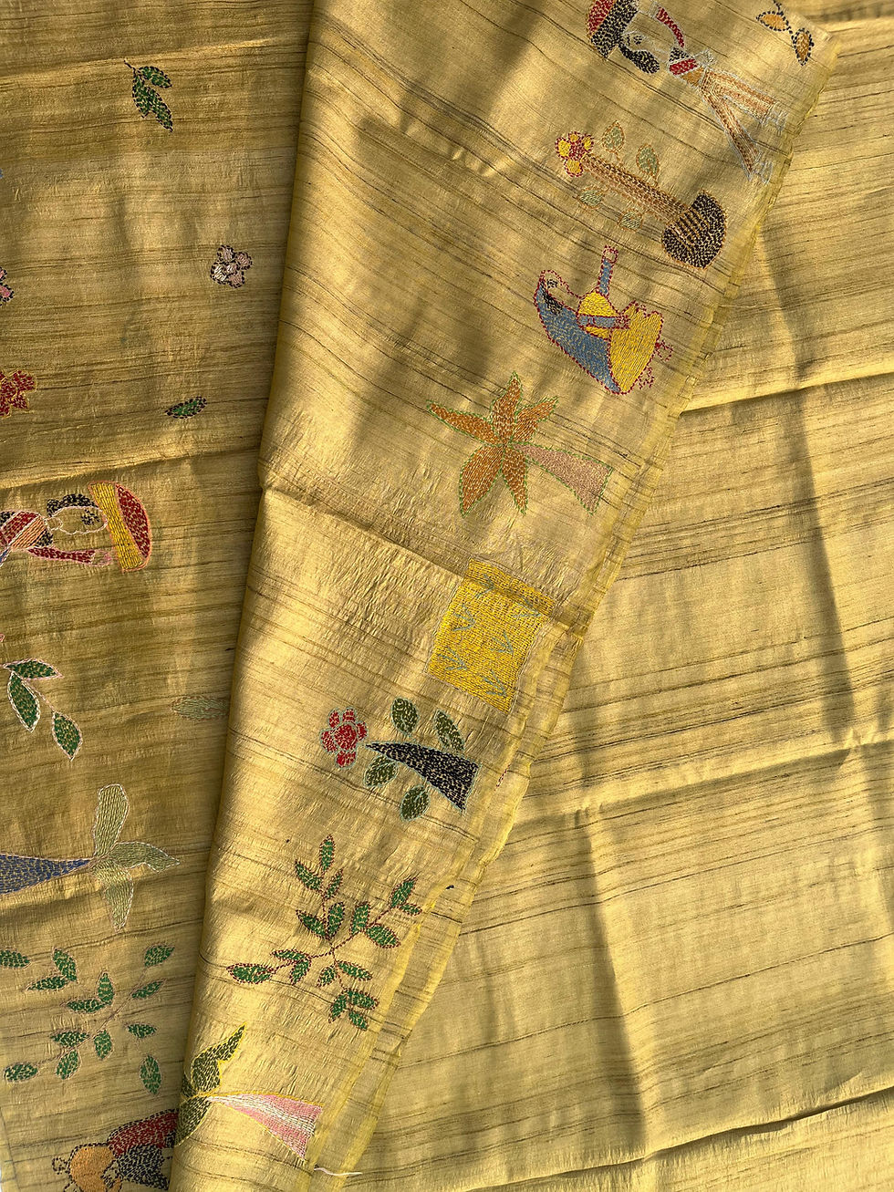 Thumbnail: Handembrioderd Sujani Tussar Silk Saree 