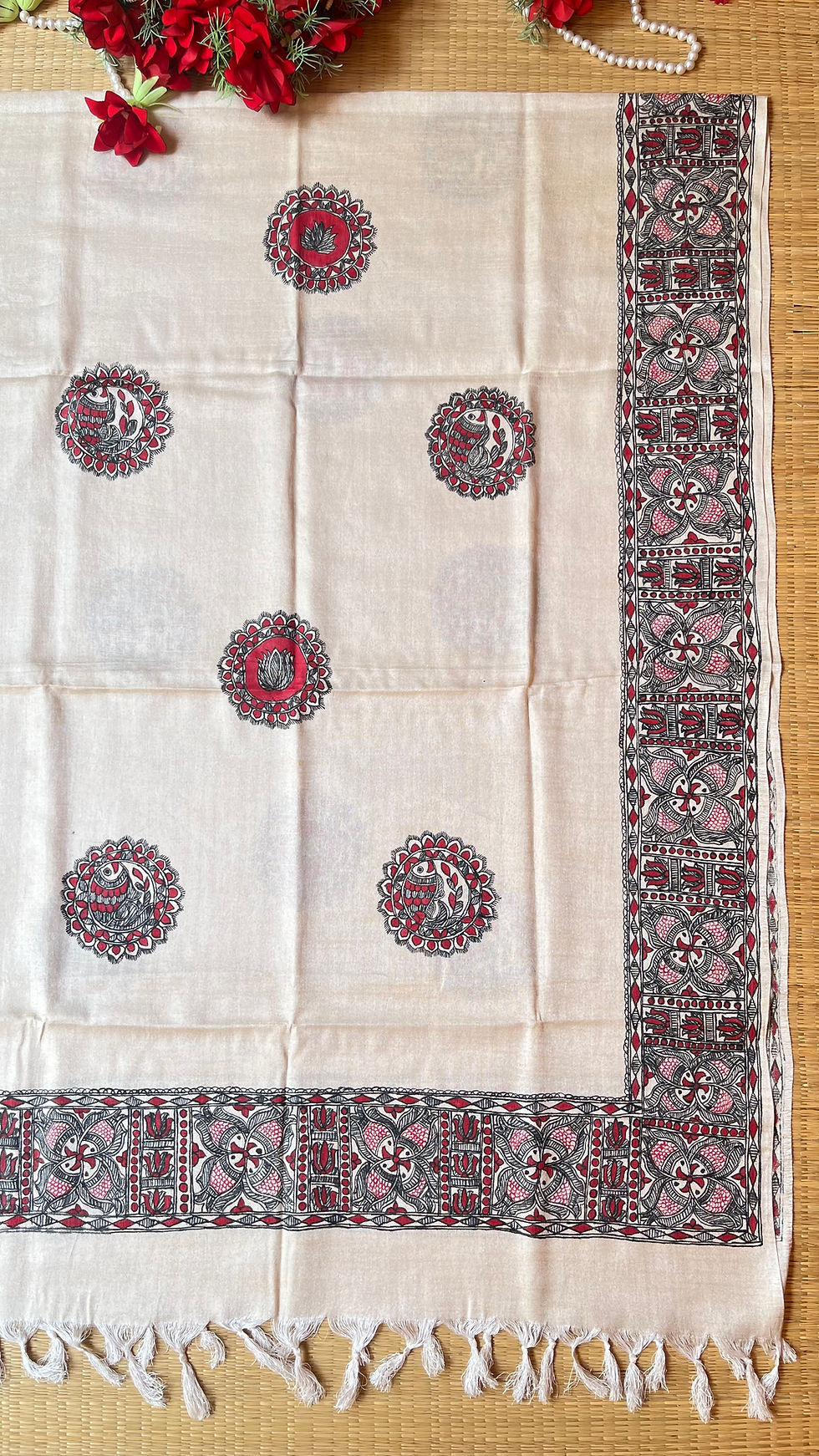 Thumbnail: Handpainted Madhubani cotton Dupatta 